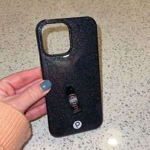 Black Sparkle loopy case. Great condition.
